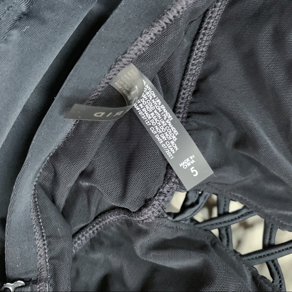 NWT! TORRID black lattice ruched one piece bathing suit, 5X. - Picture 7 of 9